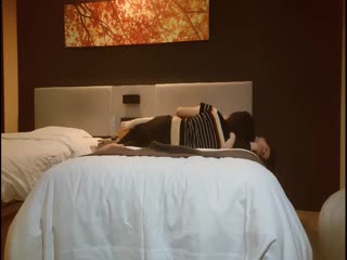 偷拍甜美空姐温柔少妇